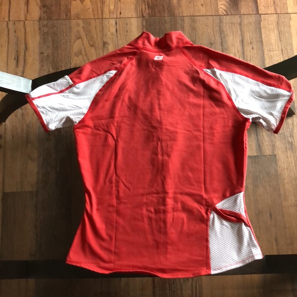 Sugoi, size medium, red, half zip, biking/running t-shirt. - Picture 2 of 10
